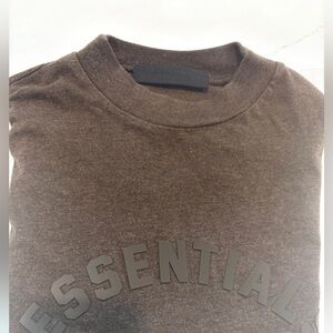 Boys Essentials Fear of God Brown cotton TShirt size 10. Originally $80.
$30